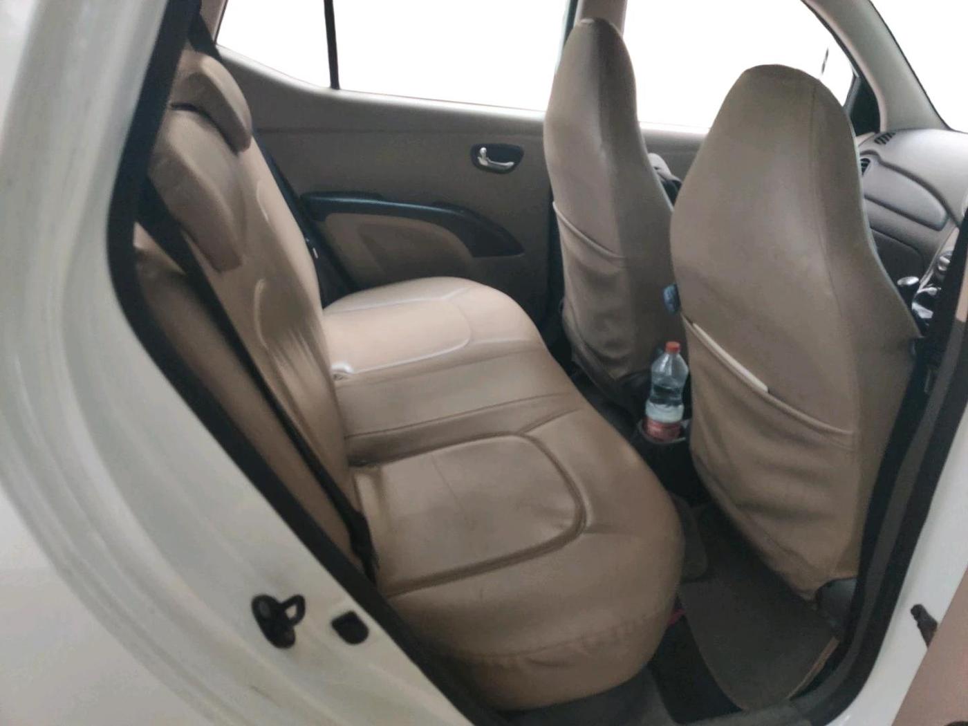 2013 Hyundai i10 SPORTZ 1.2, Petrol, Manual, 88,452 km, interior