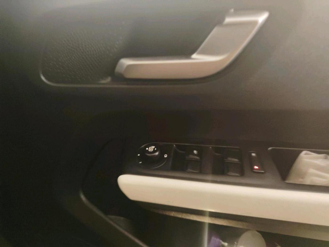 2021 Tata PUNCH CREATIVE  AMT, Petrol, Automatic, 40,877 km, interior
