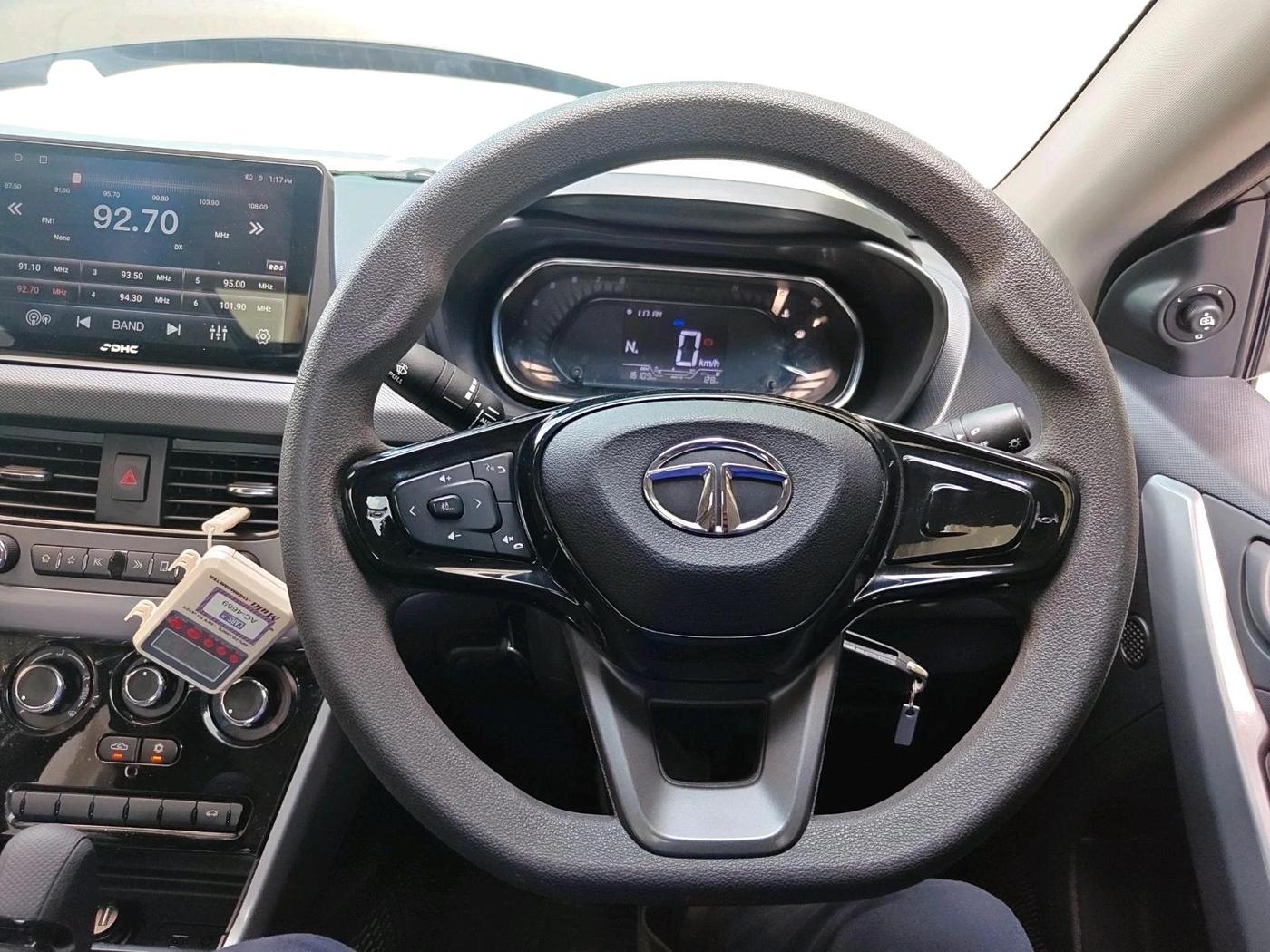 2023 Tata NEXON XMA SUNROOF PETROL, Petrol, Automatic, 16,109 km, interior