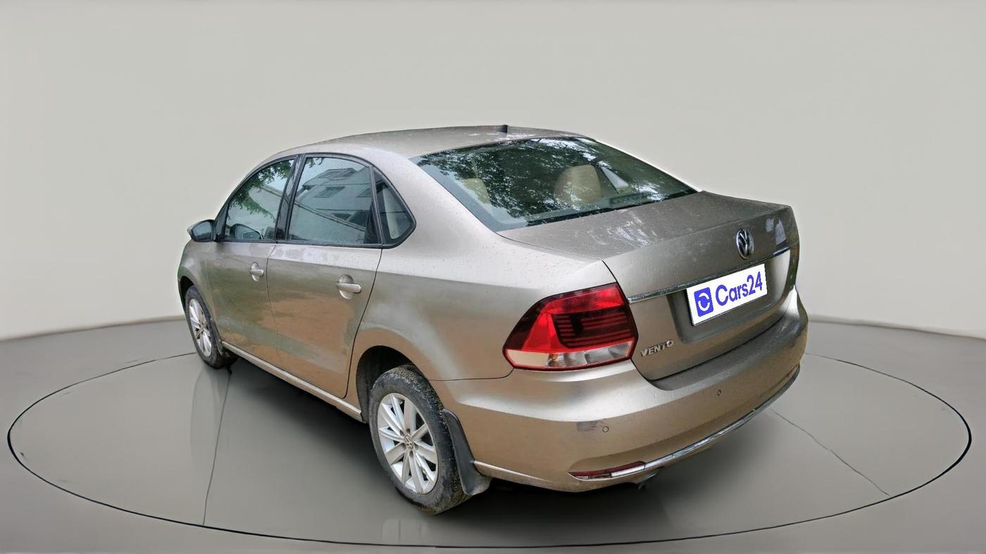 2016 Volkswagen Vento HIGHLINE DIESEL 1.5, Diesel, Manual, 1,35,646 km, exterior