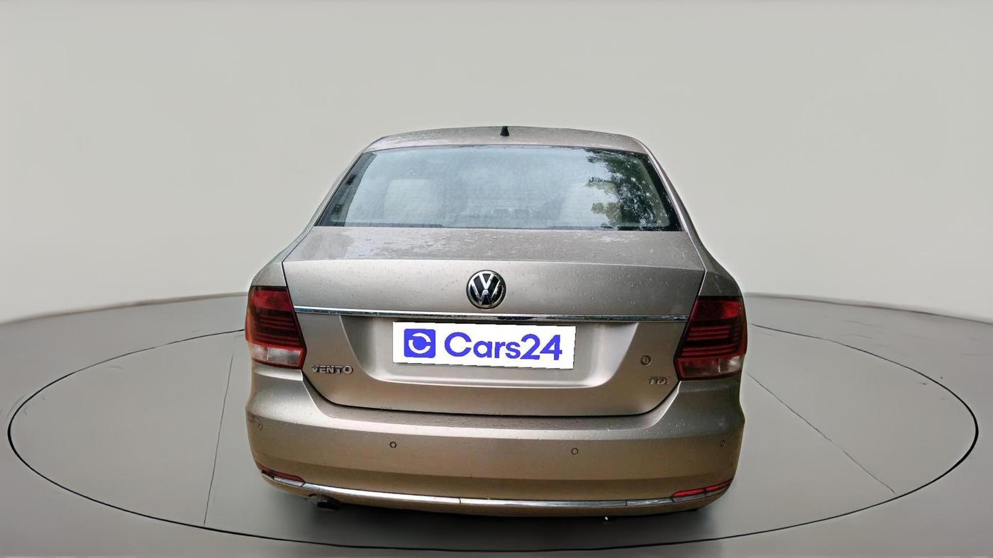 2016 Volkswagen Vento HIGHLINE DIESEL 1.5, Diesel, Manual, 1,35,646 km, exterior