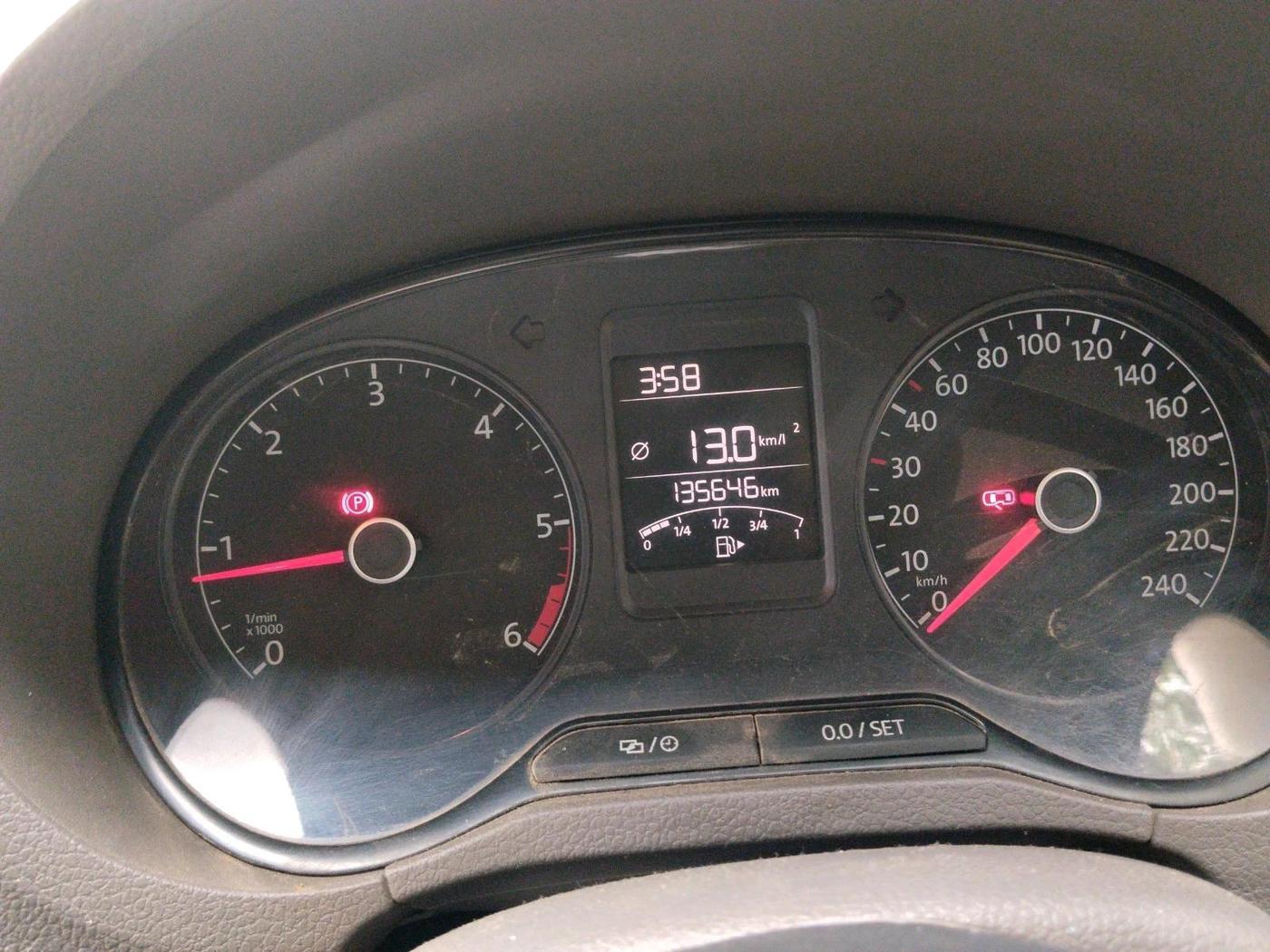2016 Volkswagen Vento HIGHLINE DIESEL 1.5, Diesel, Manual, 1,35,646 km, interior