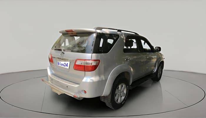 2011 Toyota Fortuner 3.0 4X4 MT, Diesel, Manual, 1,84,306 km, exterior
