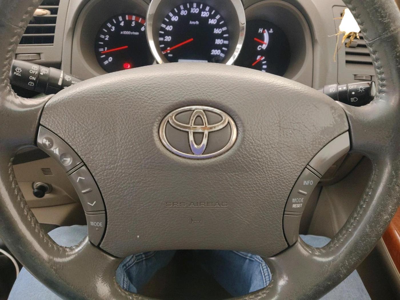 2011 Toyota Fortuner 3.0 4X4 MT, Diesel, Manual, 1,84,306 km, interior
