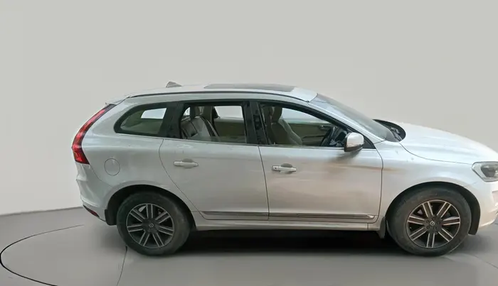 2017 Volvo XC 60 D4 Kinetic, Diesel, Automatic, 1,21,358 km, exterior