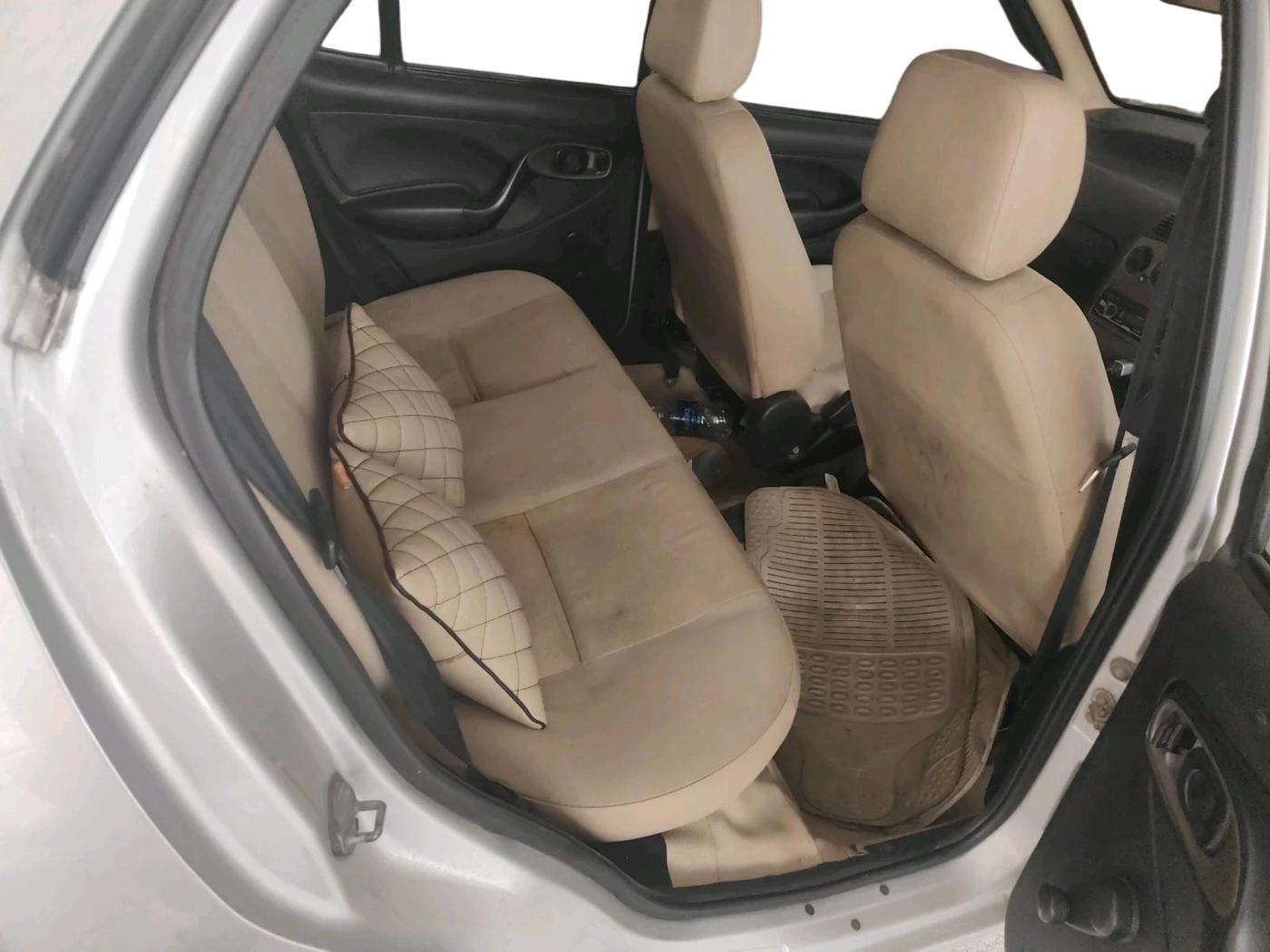 2016 Tata Indigo ECS LS CR4, Diesel, Manual, 1,31,834 km, interior