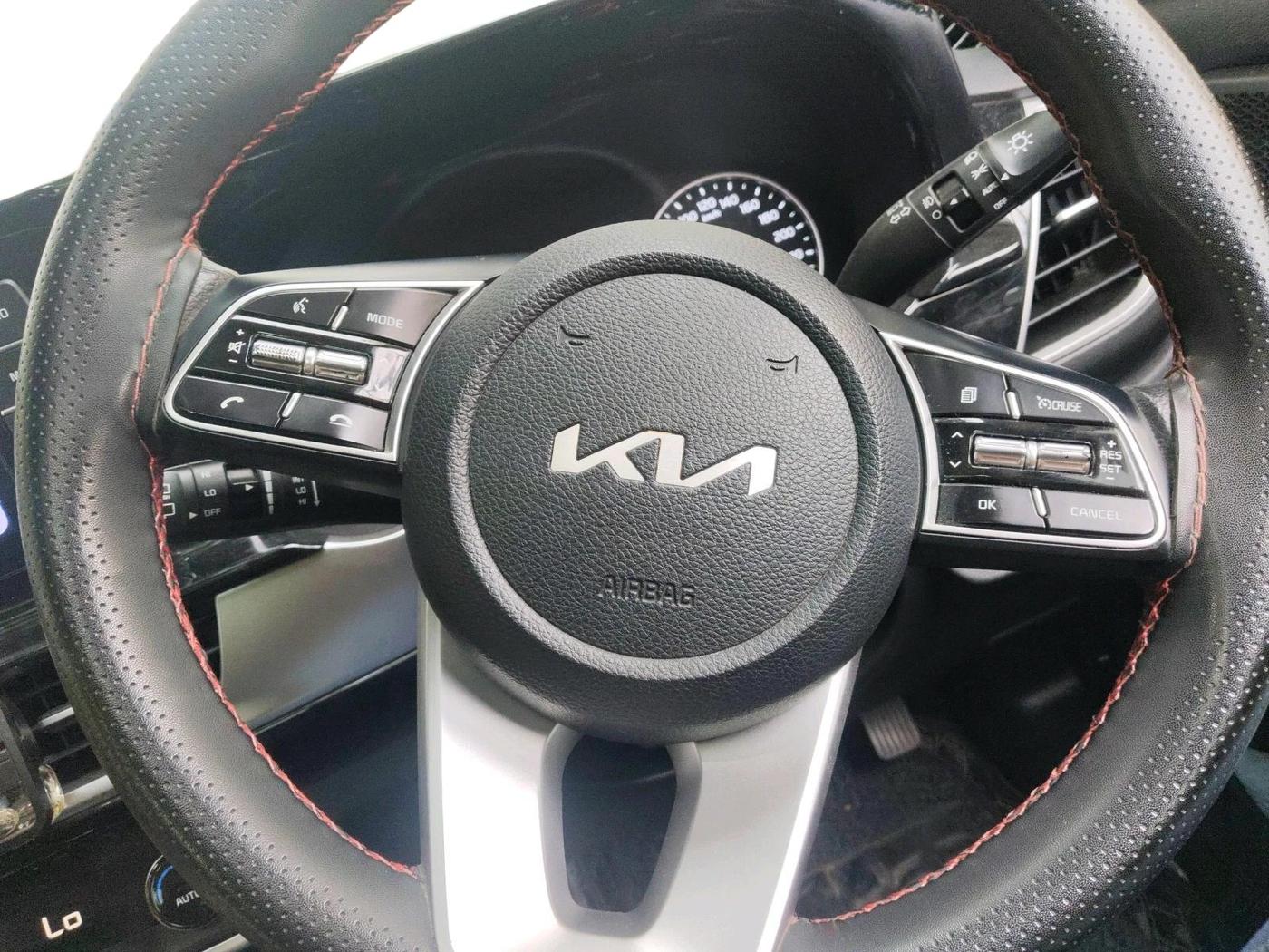 2022 KIA SELTOS HTK PLUS 1.5 DIESEL IMT, Diesel, Manual, 40,586 km, interior