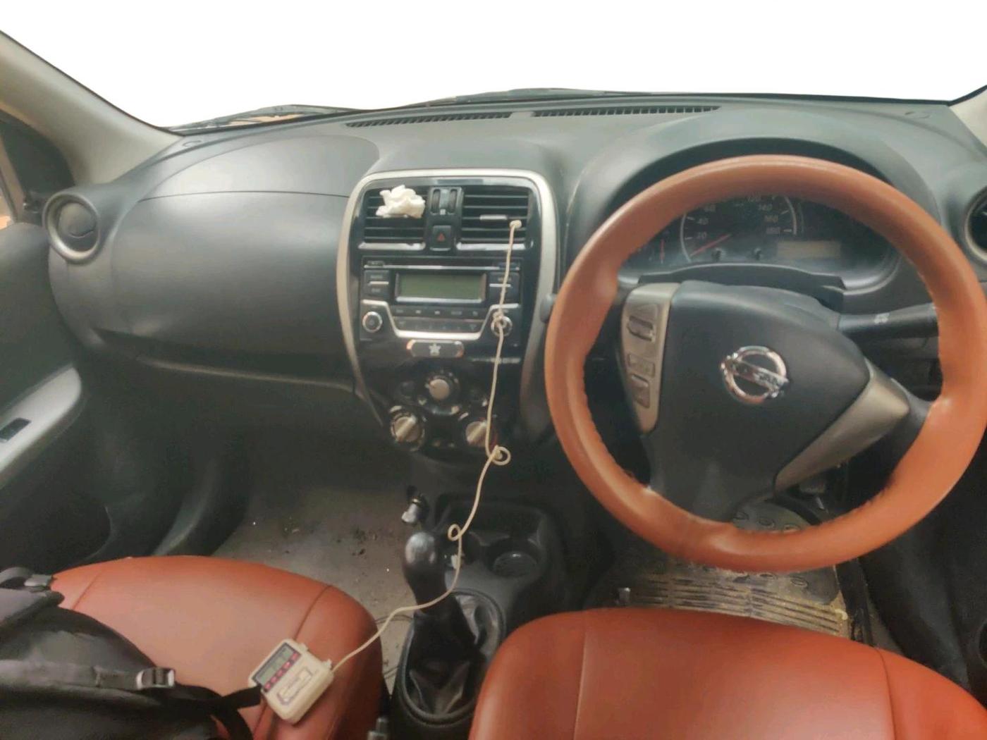 2018 Nissan Micra Active XV, Petrol, Manual, 43,332 km, interior
