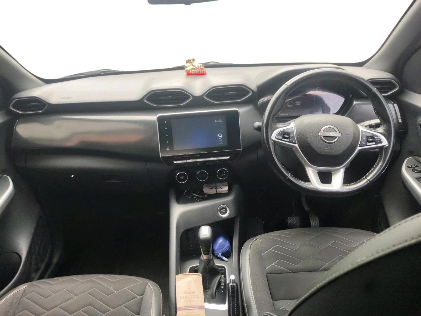 2021 Nissan MAGNITE XV PREMIUM TURBO CVT, Petrol, Automatic, 55,071 km, interior