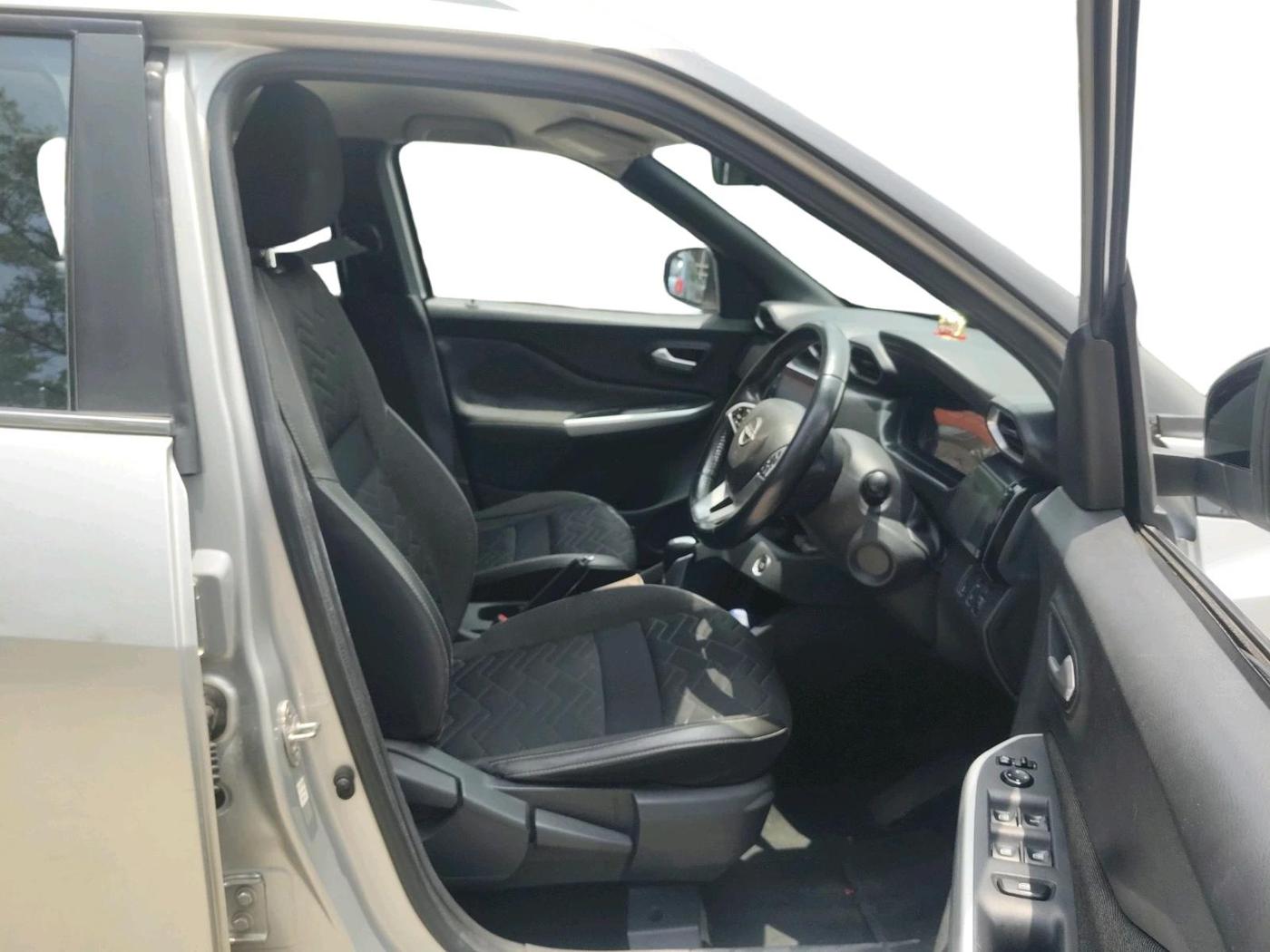 2021 Nissan MAGNITE XV PREMIUM TURBO CVT, Petrol, Automatic, 55,071 km, interior