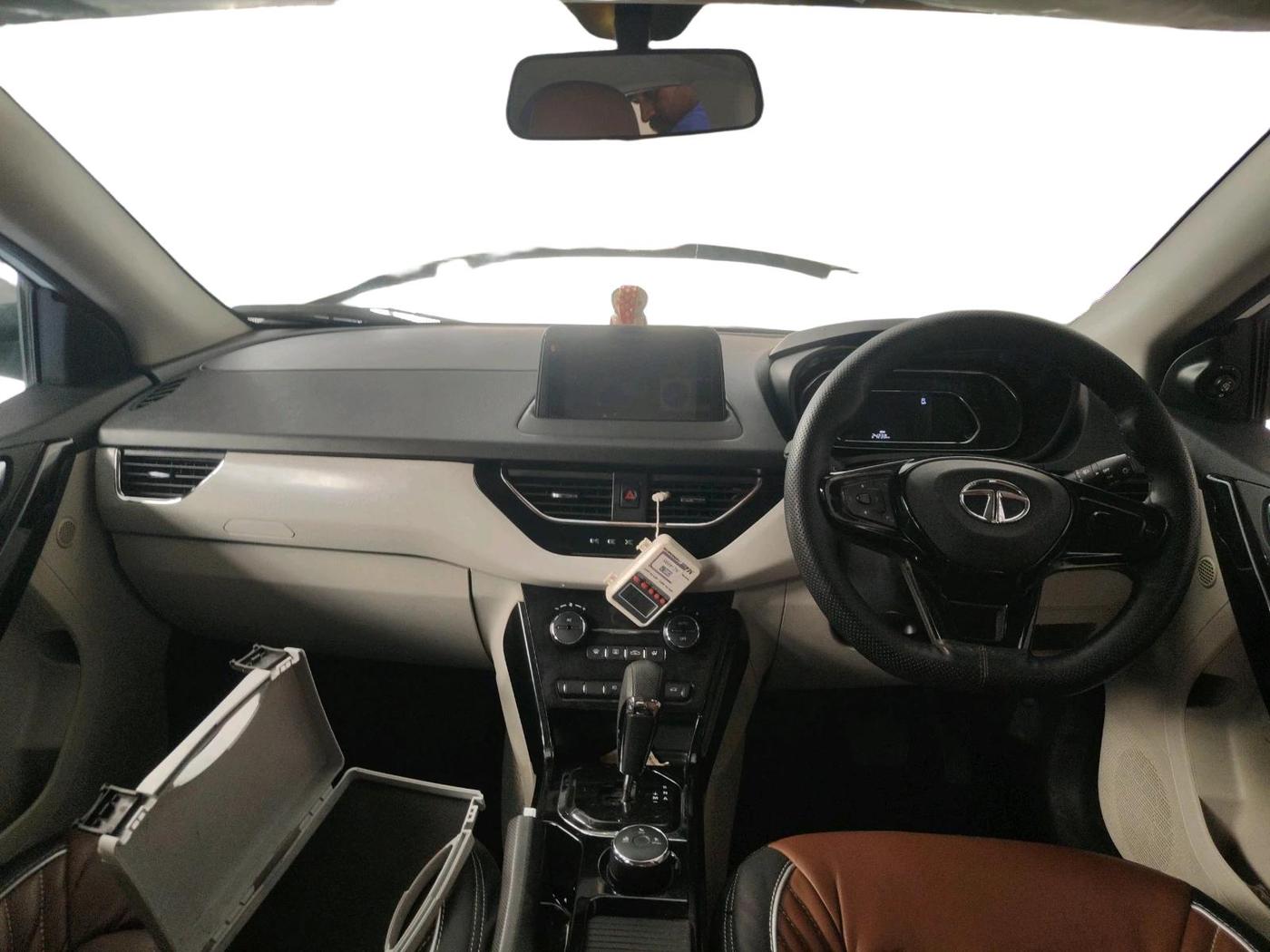 2022 Tata NEXON XZA PLUS PETROL, Petrol, Automatic, 24,238 km, interior