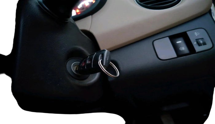 2018 Hyundai Grand i10 MAGNA 1.2 KAPPA VTVT, Petrol, Manual, 1,12,596 km, interior