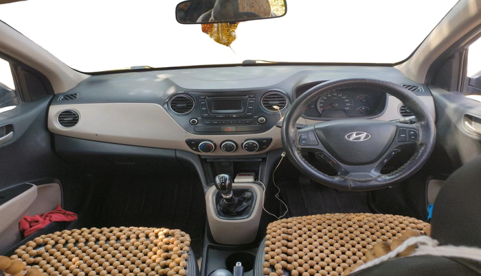 2014 Hyundai Xcent S 1.1 CRDI, Diesel, Manual, 1,16,232 km, interior
