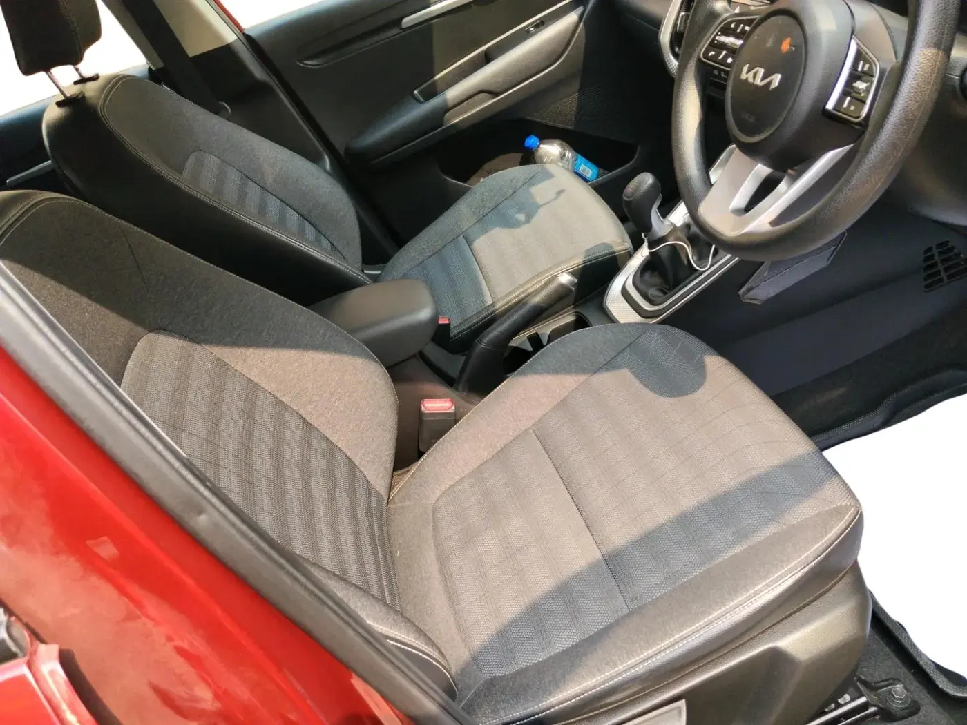 2023 KIA SONET HTK PLUS 1.0 IMT, Petrol, Manual, 11,800 km, interior