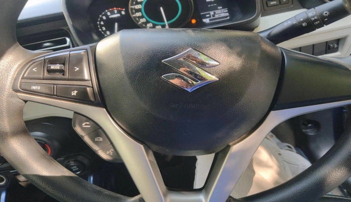 2022 Maruti IGNIS ZETA 1.2, Petrol, Manual, 35,577 km, interior