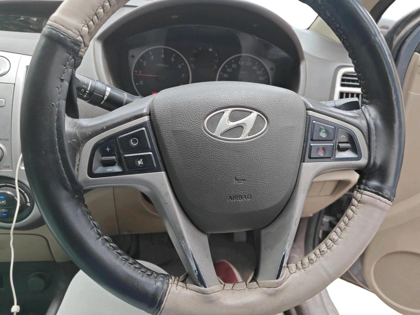 2012 Hyundai i20 SPORTZ 1.2, Petrol, Manual, 1,08,570 km, interior