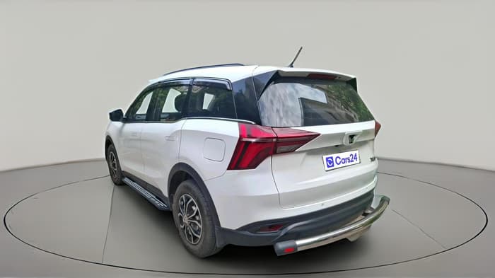 2023 Mahindra XUV700 MX P MT 5 STR, Petrol, Manual, 14,047 km, exterior