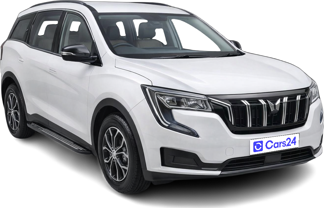 2023 Mahindra XUV700 - SUV - Petrol - Manual - ₹13.45 lakh