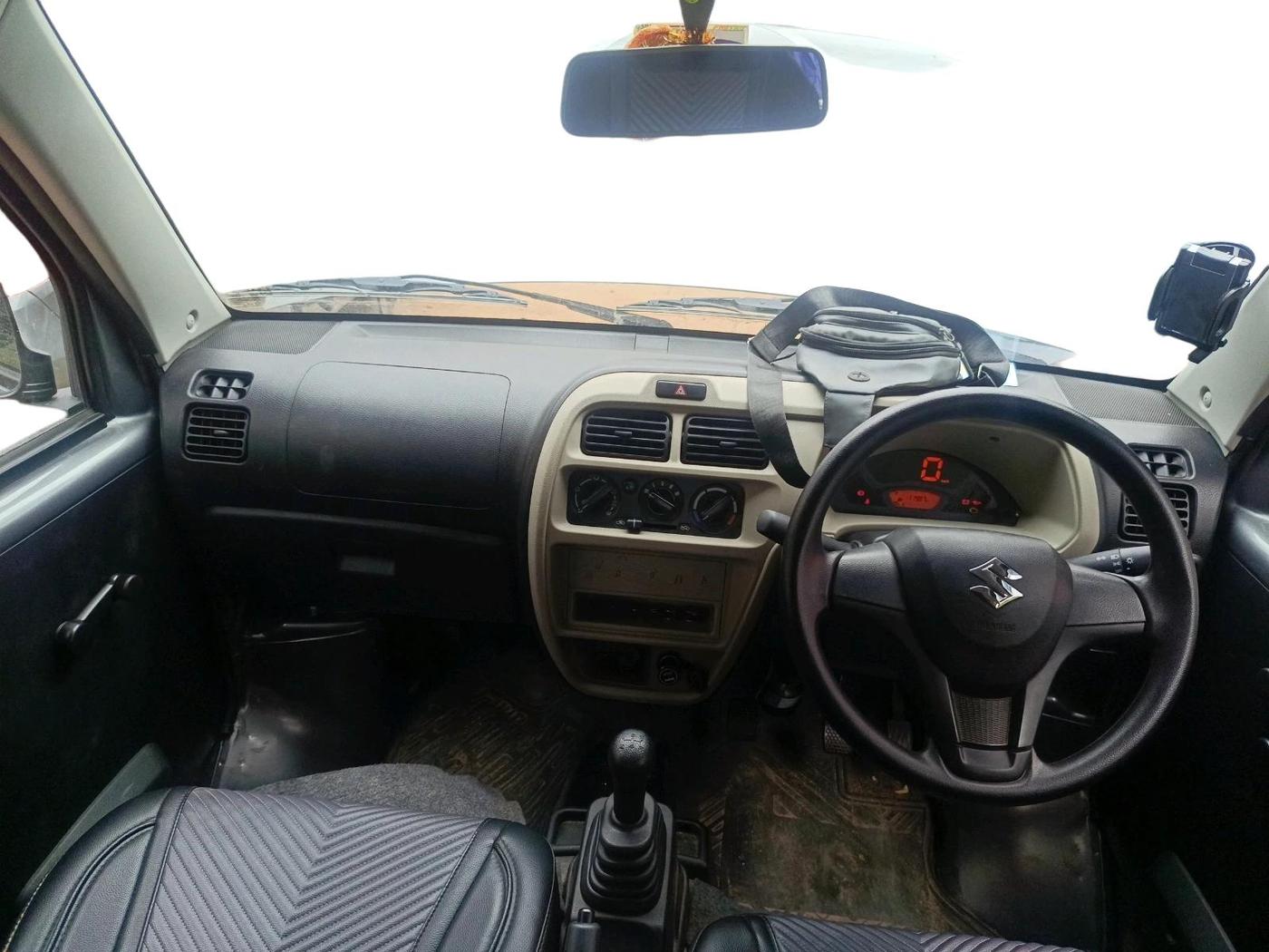2025 Maruti Eeco 5 STR AC, Petrol, Manual, 11,987 km, interior
