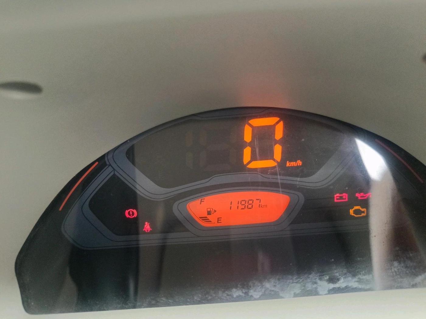 2025 Maruti Eeco 5 STR AC, Petrol, Manual, 11,987 km, interior
