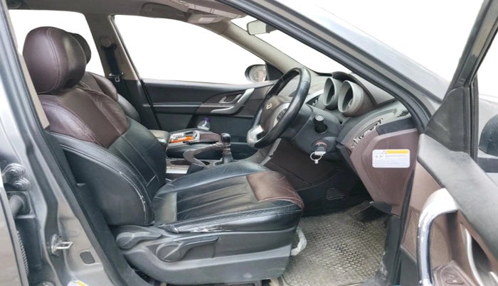 2012 Mahindra XUV500 W8, Diesel, Manual, 1,01,964 km, interior