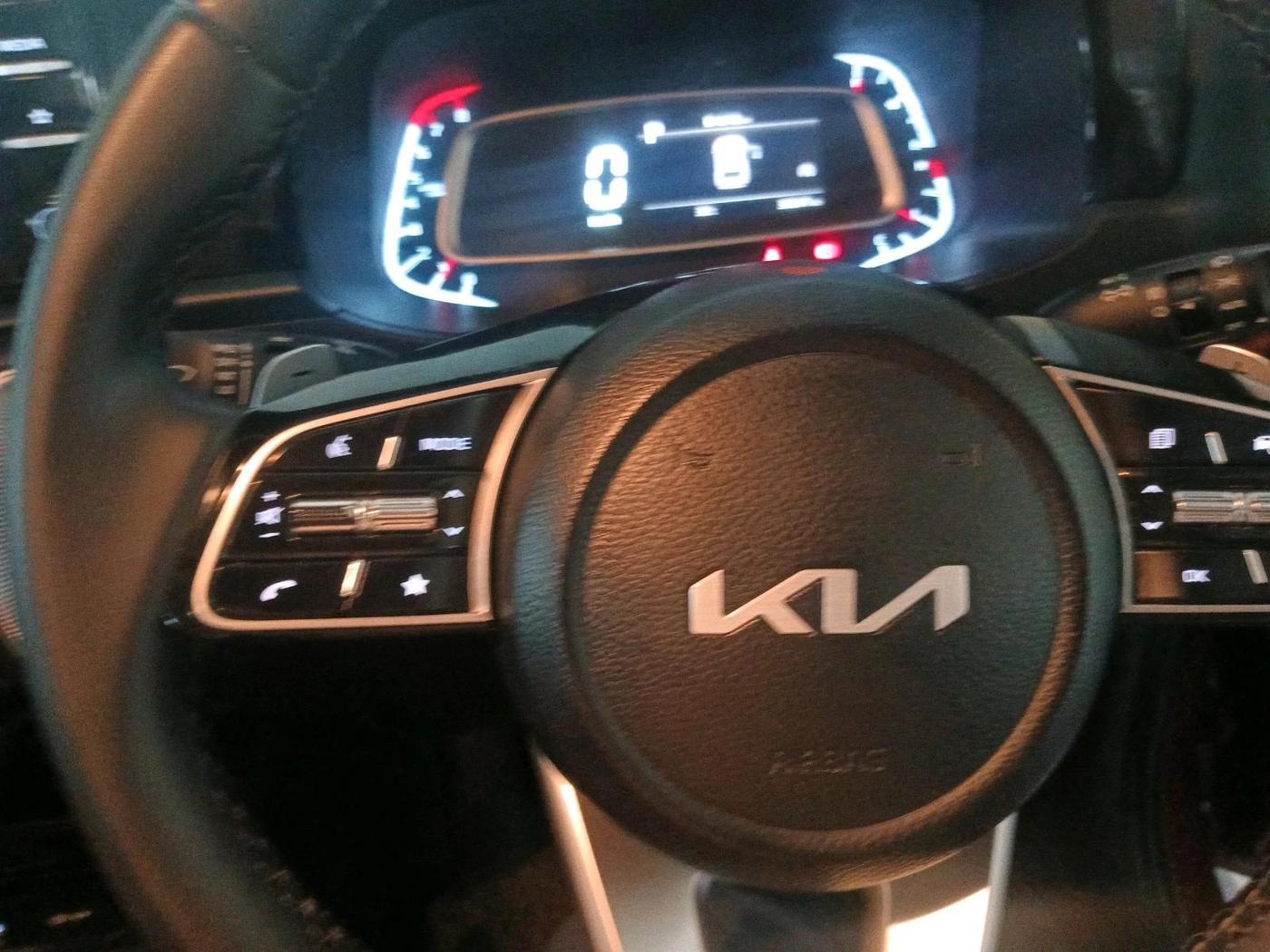 2024 KIA SONET 	 HTX 1.0 TURBO DCT, Petrol, Automatic, 36,547 km, interior