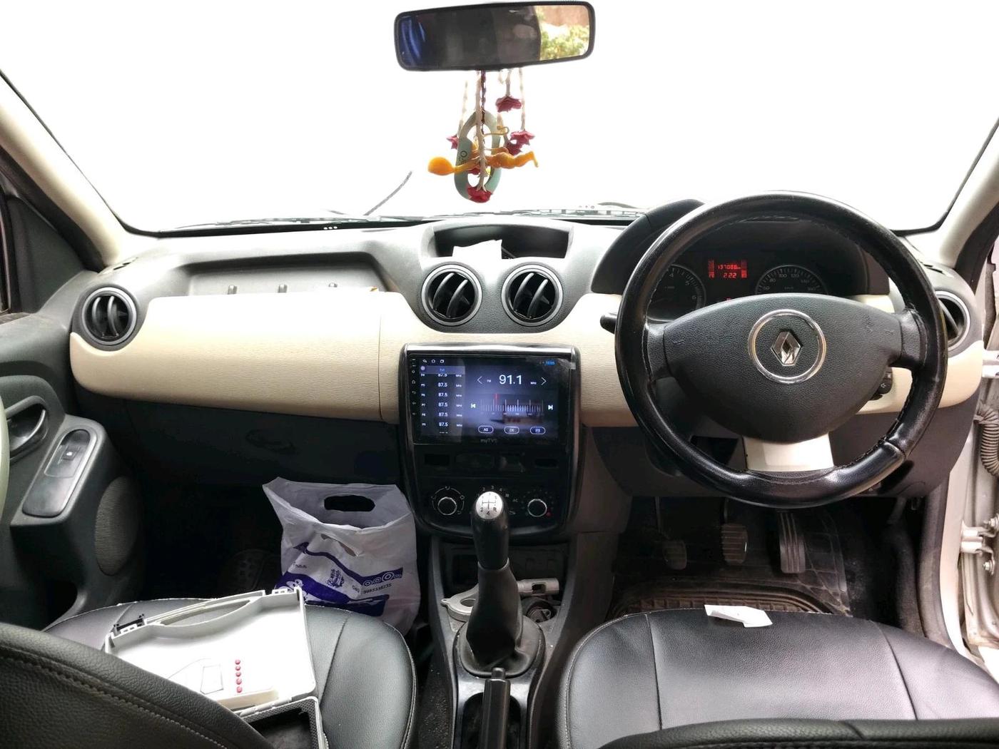 2013 Renault Duster 85 PS RXL DIESEL, Diesel, Manual, 1,37,088 km, interior