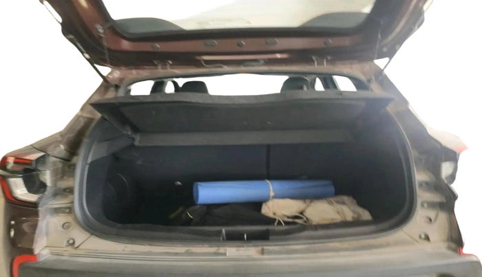 2022 Renault Kiger RXZ AMT, Petrol, Automatic, 34,306 km, exterior