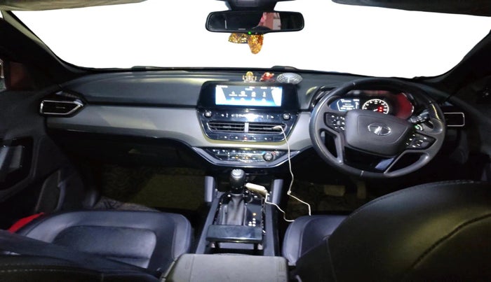 2022 Tata Harrier XZA Plus 2.0L Kryotec Halo Dark Edition, Diesel, Automatic, 65,000 km, interior