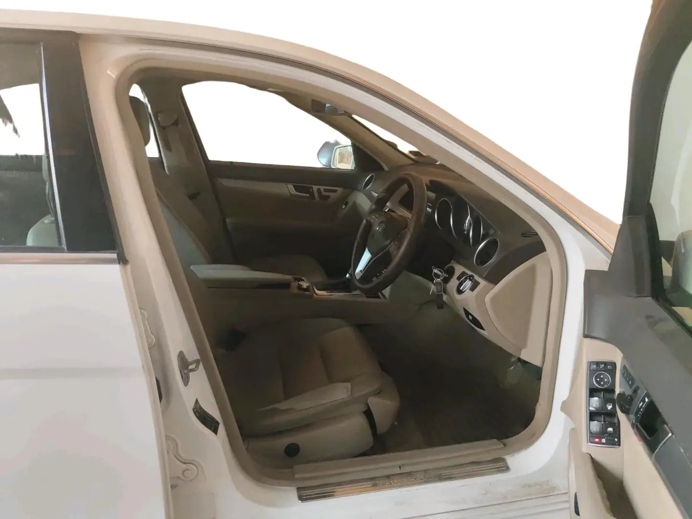 2013 Mercedes Benz C Class C 220 CDI Avantagarde, Diesel, Automatic, 1,02,019 km, interior