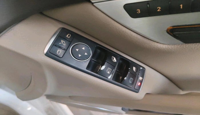 2013 Mercedes Benz C Class C 220 CDI Avantagarde, Diesel, Automatic, 1,02,019 km, interior