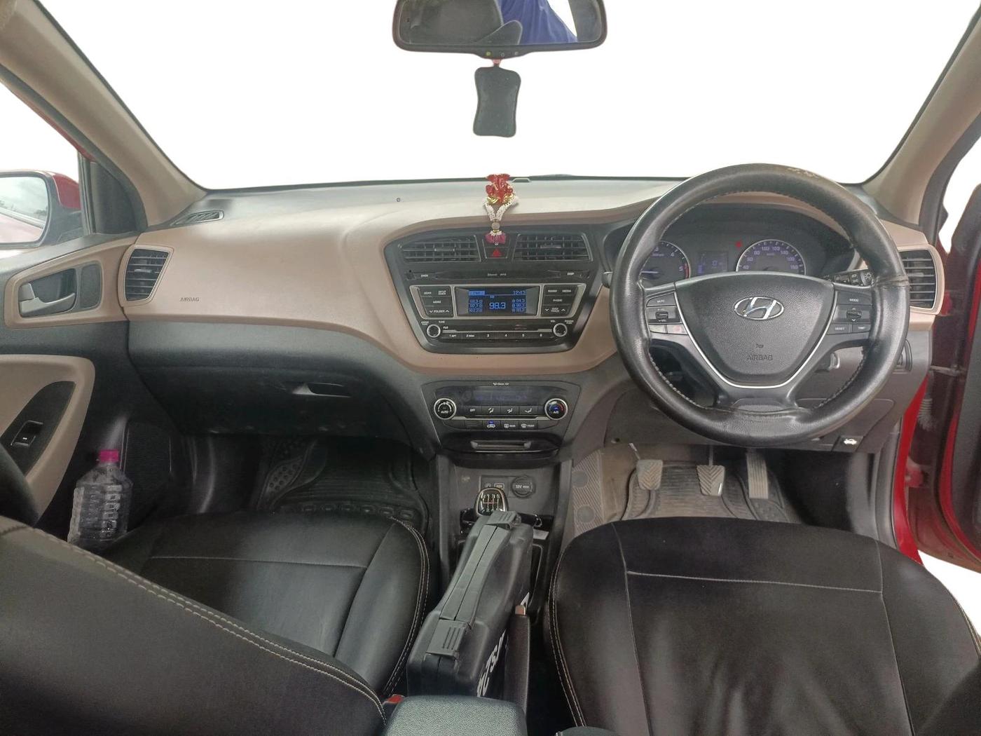 2016 Hyundai Elite i20 SPORTZ 1.4 CRDI, Diesel, Manual, 1,56,988 km, interior