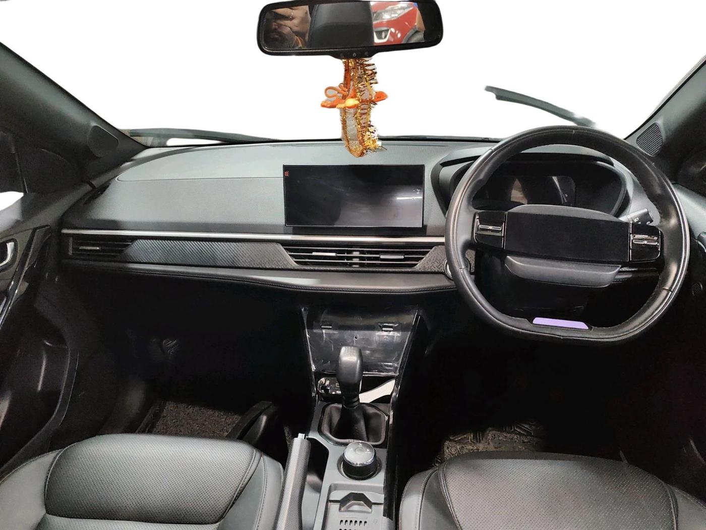 2024 Tata NEXON FEARLESS PLUS S 1.2 REVOTRON 6 MT DT, Petrol, Manual, 14,888 km, interior
