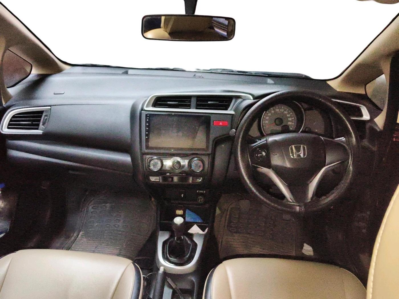 2015 Honda Jazz 1.2L I-VTEC S, Petrol, Manual, 1,48,080 km, interior