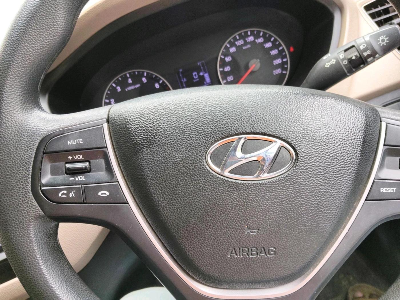 2020 Hyundai Elite i20 SPORTZ PLUS 1.2, Petrol, Manual, 86,136 km, interior