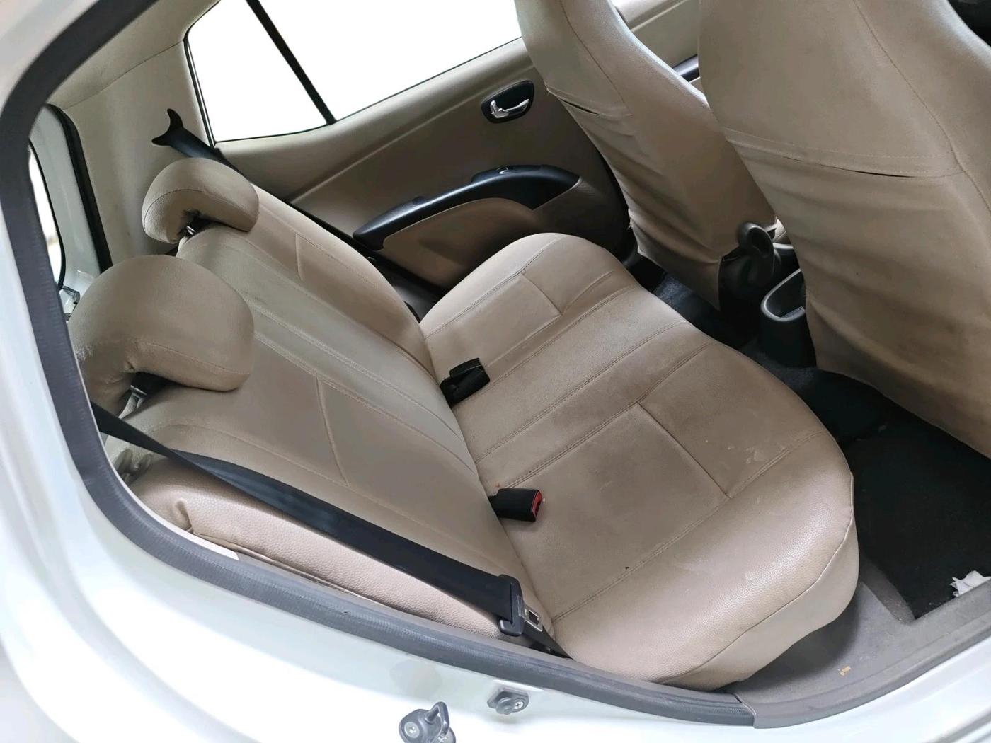 2011 Hyundai i10 ASTA 1.2 AT SUNROOF, Petrol, Automatic, 1,07,569 km, interior
