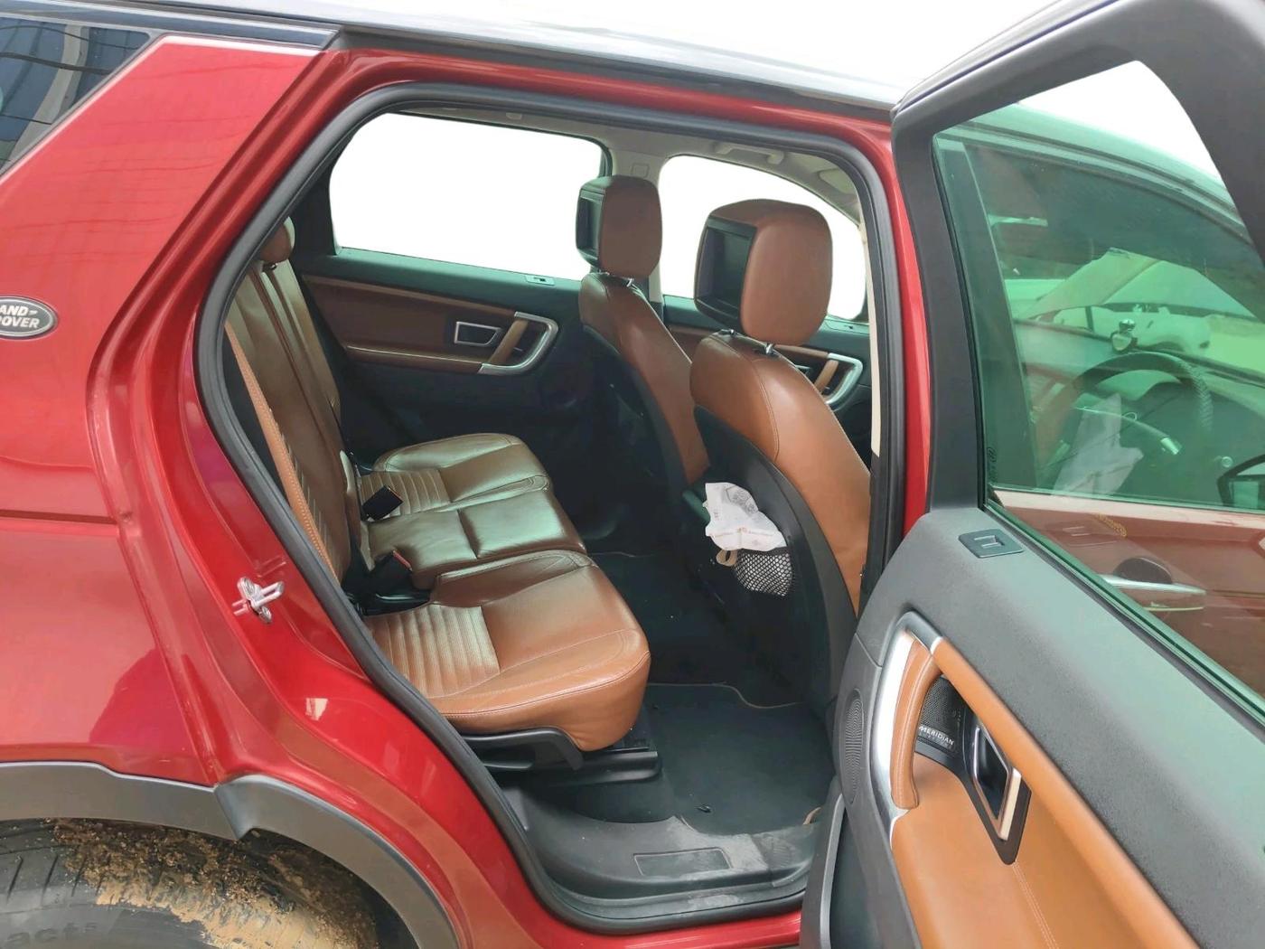 2015 Landrover DISCOVERY SPORT SE, Diesel, Automatic, 1,16,223 km, interior