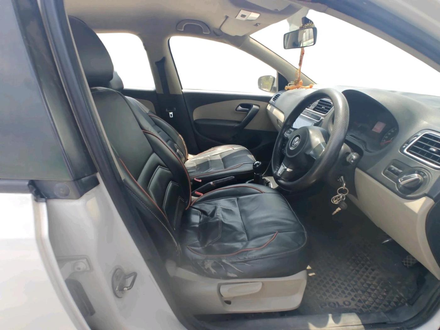 2012 Volkswagen Polo HIGHLINE DIESEL, Diesel, Manual, 1,39,861 km, interior