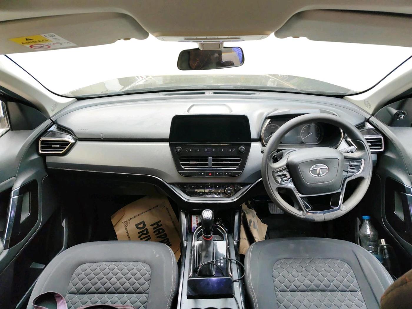 2022 Tata Harrier XTA PLUS 2.0L KRYOTEC DARK EDITION, Diesel, Automatic, 1,06,005 km, interior