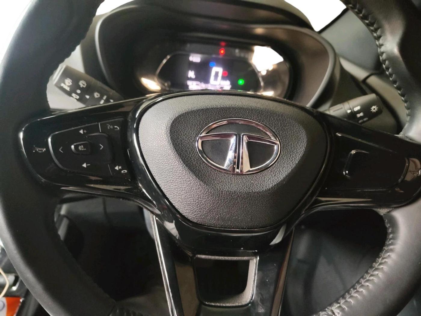 2023 Tata NEXON XZA PLUS PETROL DARK EDITION, Petrol, Automatic, 28,980 km, interior