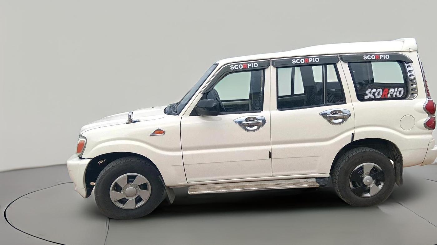 2013 Mahindra Scorpio EX M2DI, Diesel, Manual, 2,22,520 km, exterior