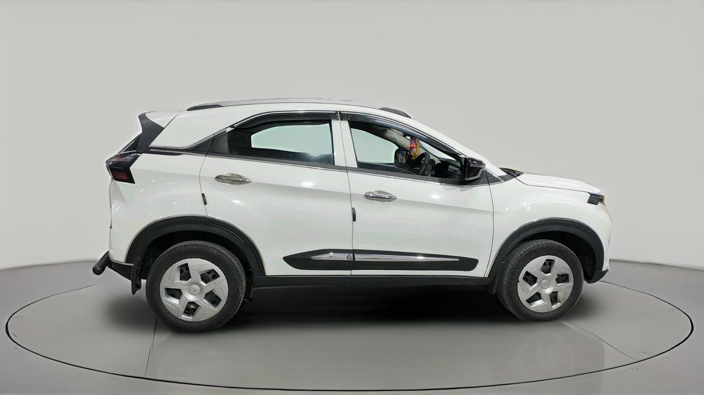 2024 Tata NEXON SMART PLUS S 1.2 REVOTRON, Petrol, Manual, 25,909 km, exterior