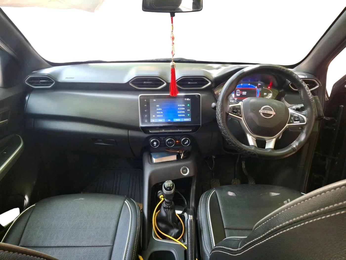 2022 Nissan MAGNITE XV PREMIUM DUAL TONE, Petrol, Manual, 26,115 km, interior