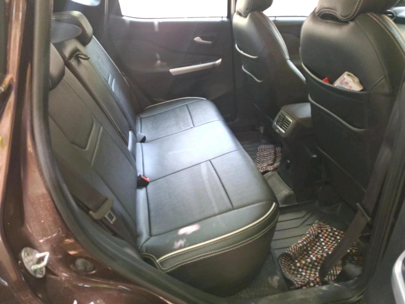 2022 Nissan MAGNITE XV PREMIUM DUAL TONE, Petrol, Manual, 26,115 km, interior