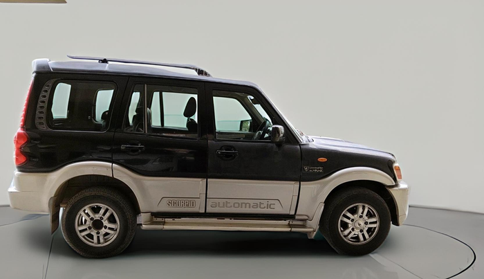 2011 Mahindra Scorpio VLX 2WD AT, Diesel, Automatic, 2,10,077 km, exterior