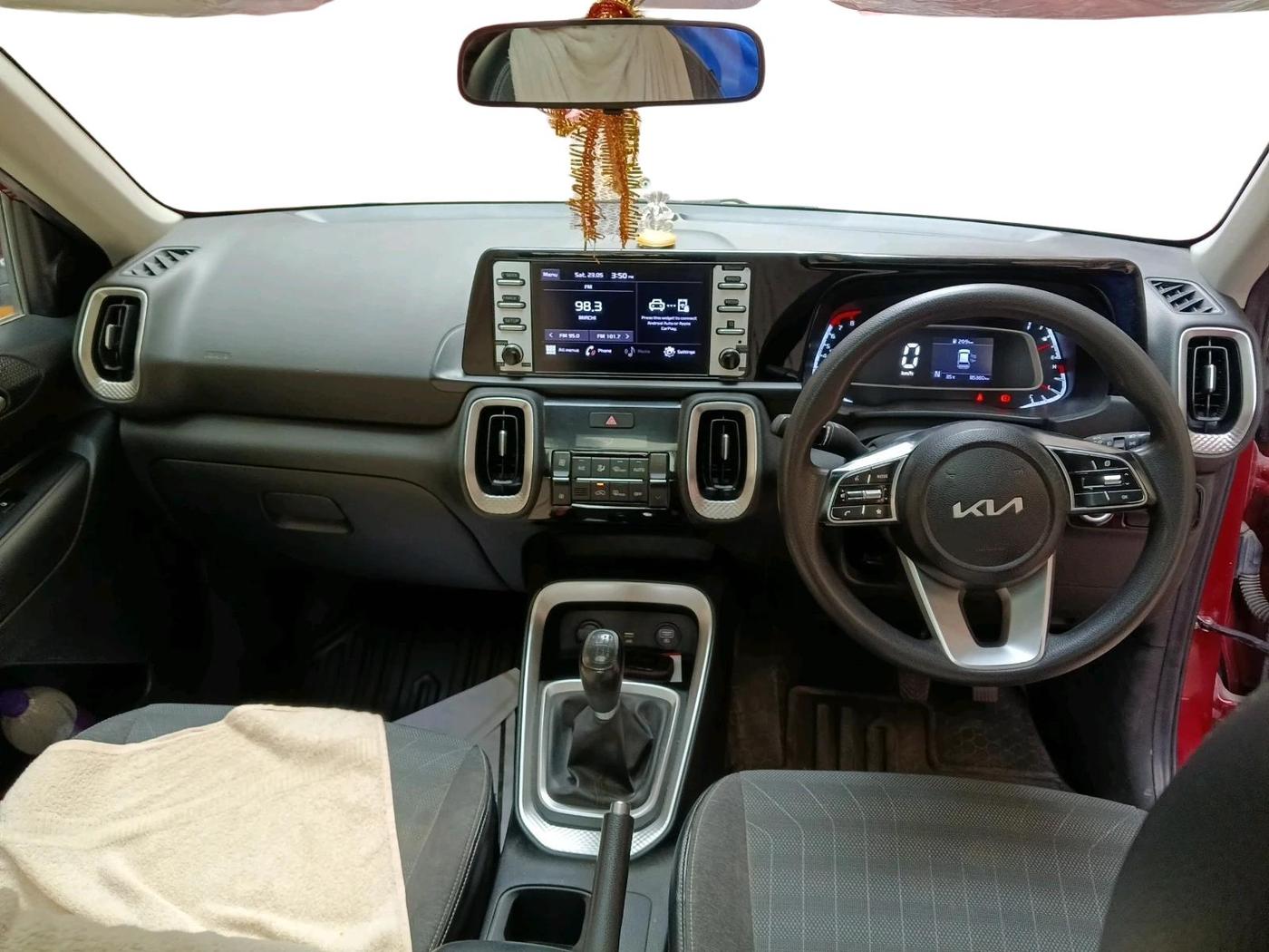 2022 KIA SONET HTK PLUS 1.0 IMT, Petrol, Manual, 90,592 km, interior