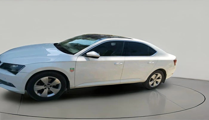 2016 Skoda Superb STYLE 1.8 TSI AT, Petrol, Automatic, 1,10,415 km, exterior