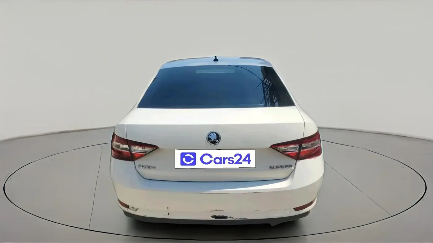 2016 Skoda Superb STYLE 1.8 TSI AT, Petrol, Automatic, 1,10,415 km, exterior