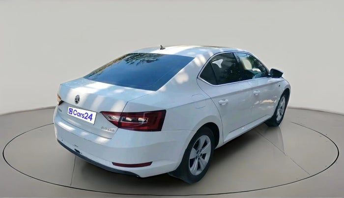 2016 Skoda Superb STYLE 1.8 TSI AT, Petrol, Automatic, 1,10,415 km, exterior