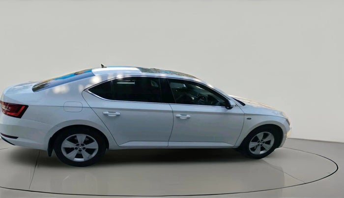 2016 Skoda Superb STYLE 1.8 TSI AT, Petrol, Automatic, 1,10,415 km, exterior